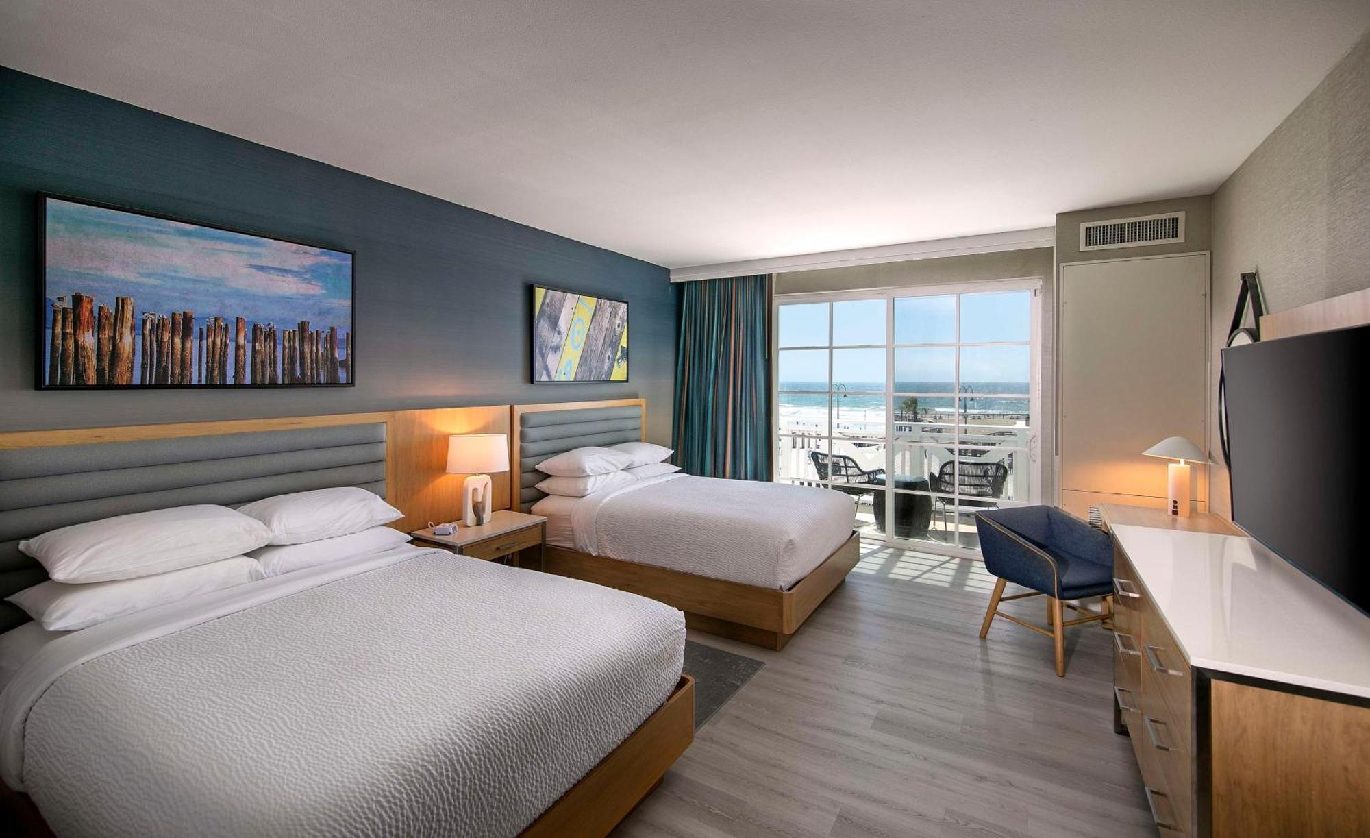 Hotel At The Pier Pismo Beach, Curio Collection By Hilton
