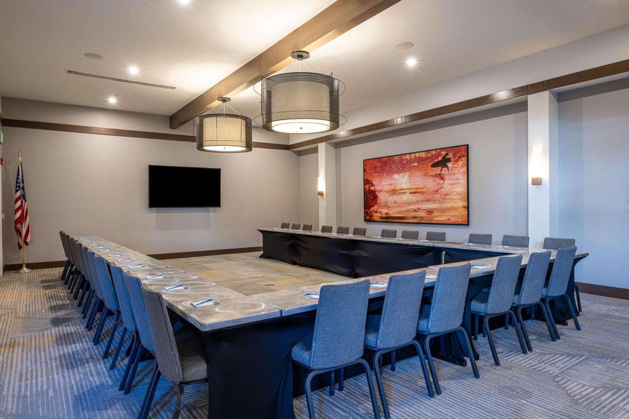 At The Pier Pismo Beach, Curio Collection By Hilton 4*