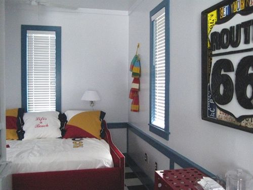 By The Sea Hotel 3*