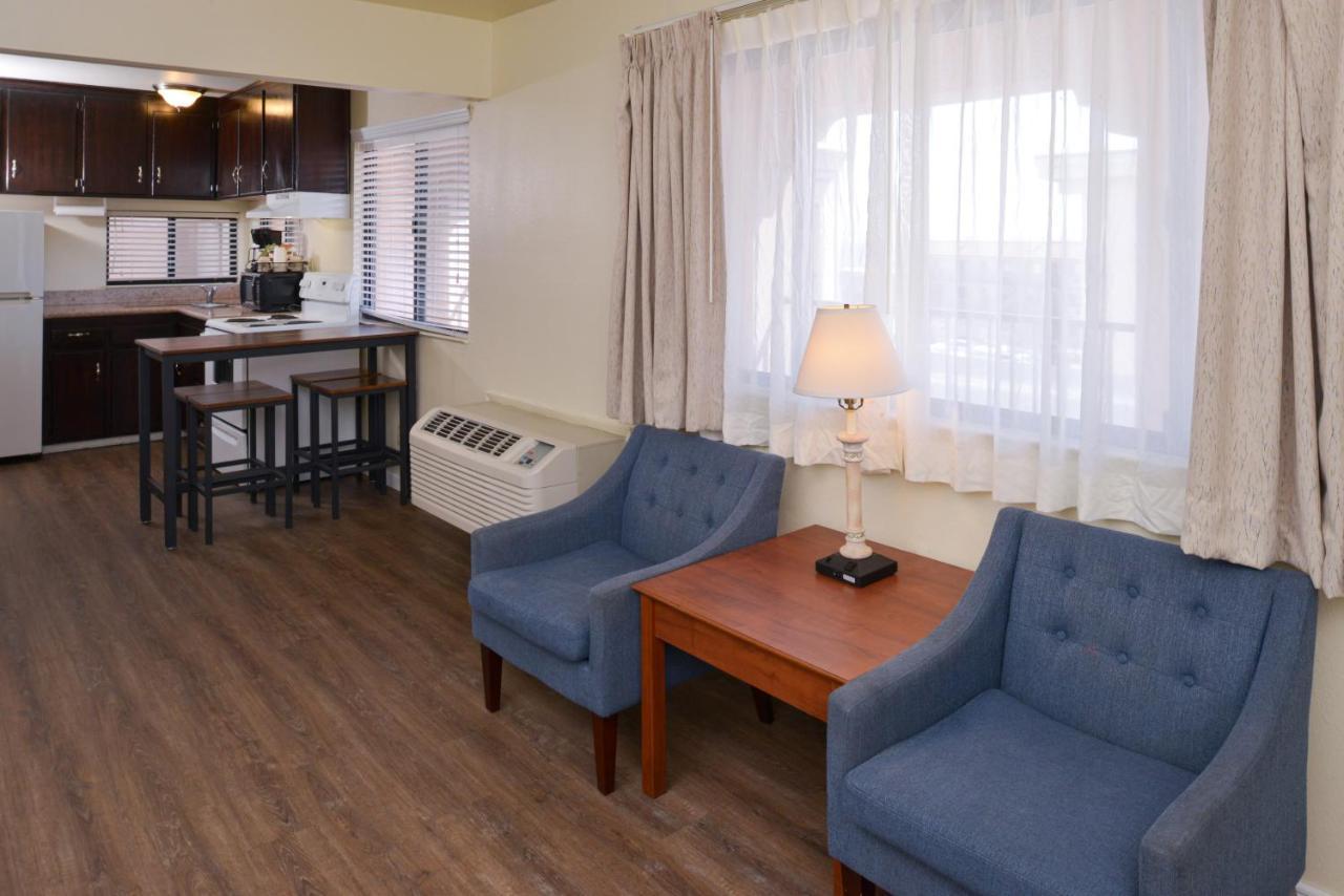 Hotel Edgewater And 2*
